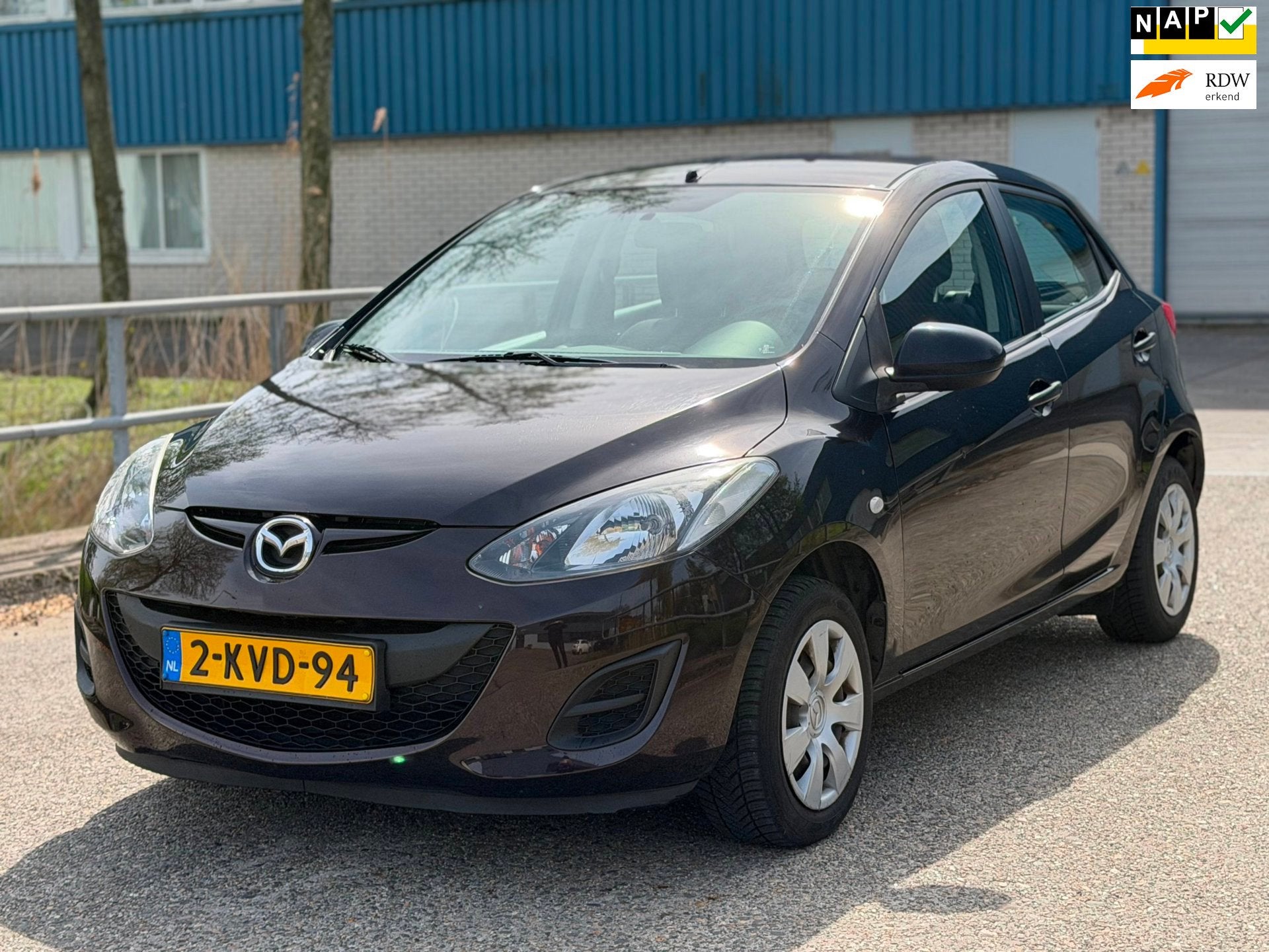 Mazda 2 1.3 Cool Airco! 1e Eigenaar! 76.700 KM NAP! APK! tre, Auto's, Mazda, Voorwielaandrijving, Euro 5, Gebruikt, 31 €/maand