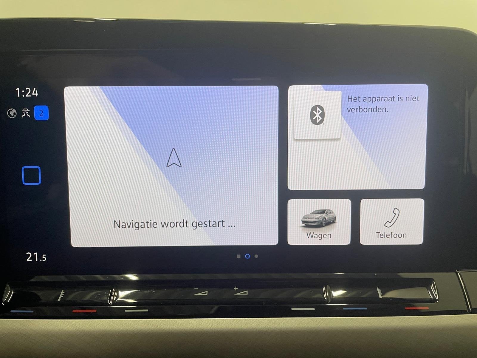Volkswagen Golf 1.0 eTSI 110pk Automaat Life Navigatie Apple, Auto's, Verwarmde buitenspiegels, Stof, Gebruikt, 122 pk