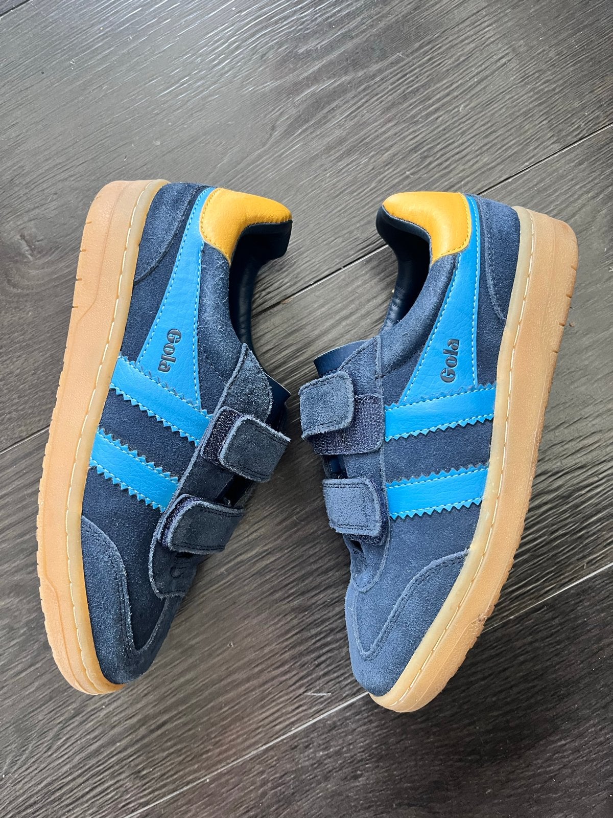 Gola sneakers maat 35 - Zo goed als nieuw, Ophalen of Verzenden, Zo goed als nieuw, Jongen, Schoenen