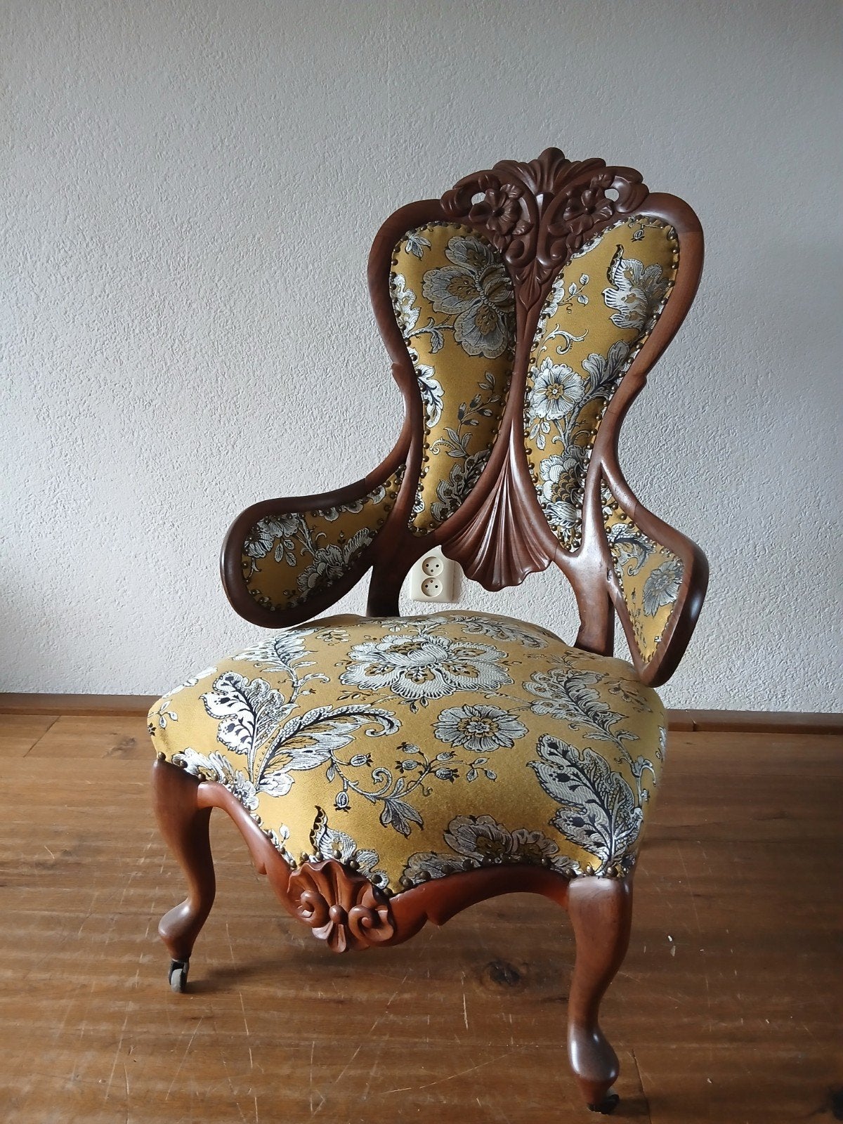 Antieke mahonie horrix fauteuiltje ca 1865, Ophalen