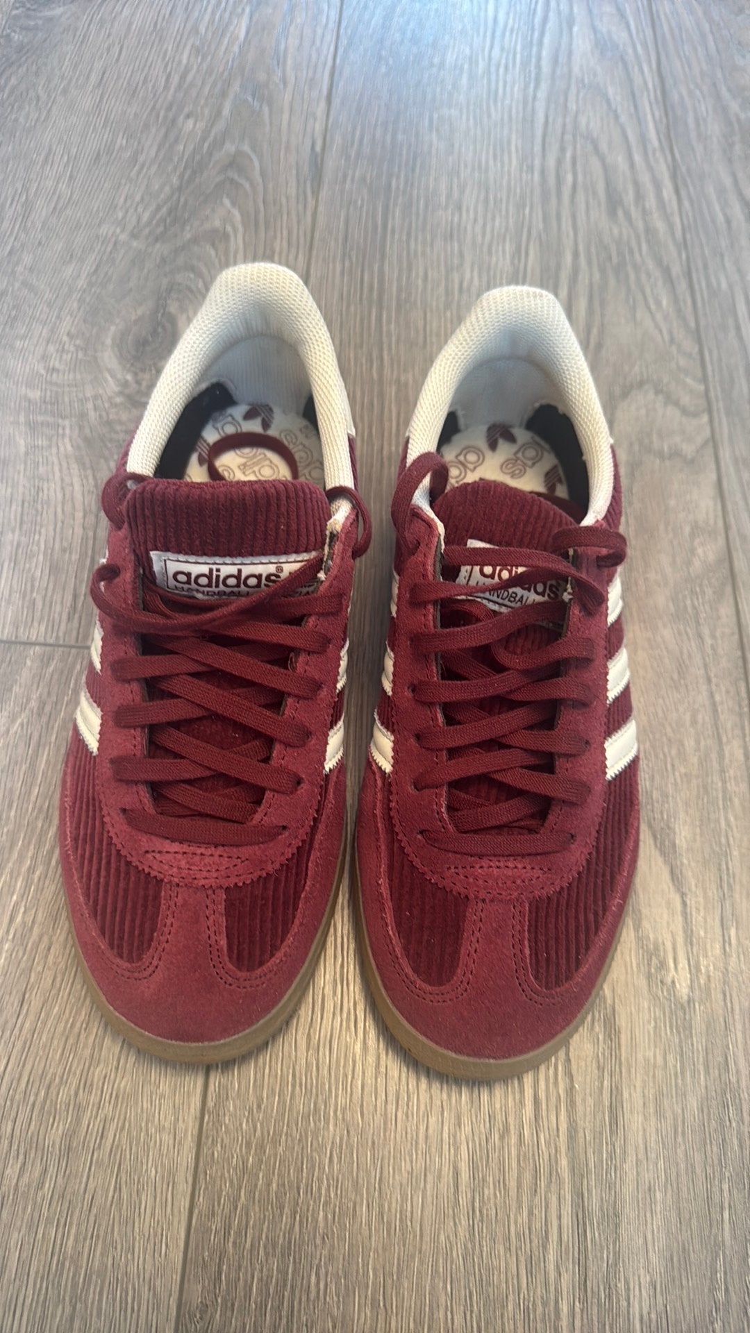 Bordokleurige adidas ( spezial ) zeer goede staat, Overige kleuren, Ophalen of Verzenden, Sneakers of Gympen, Zo goed als nieuw