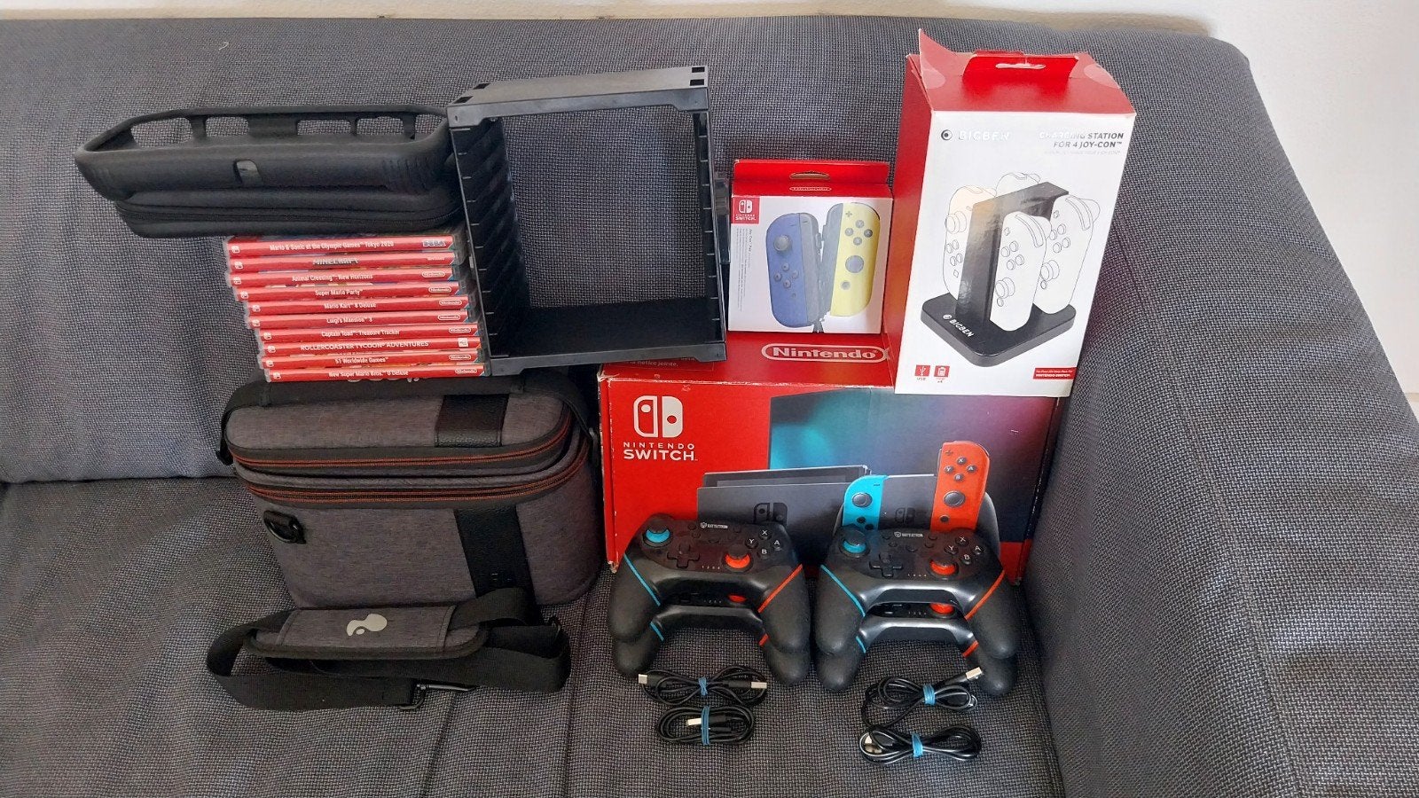Nintendo switch met 11 spelen en nog veel meer bij spullen, Ophalen, Met games, Zo goed als nieuw, Switch Original