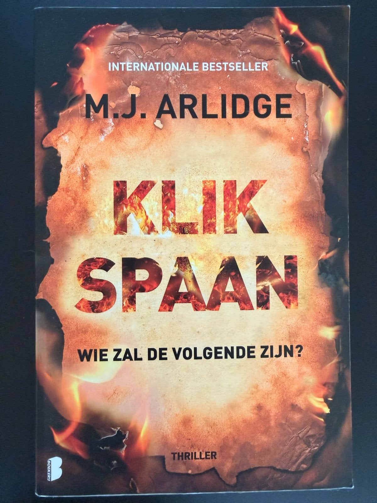 Klikspaan - M.J. Arlidge (Thriller), Ophalen, Gelezen, Nederland