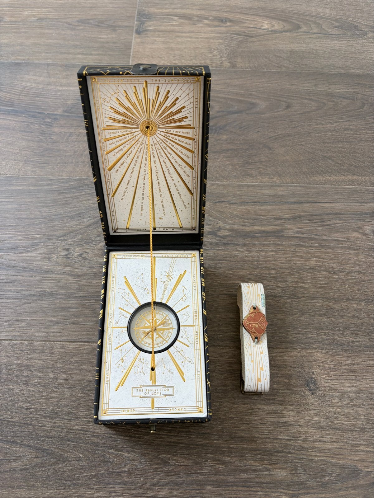 Tomorrowland Treasure Case 2022 inclusief bracelet, Ophalen of Verzenden, Zo goed als nieuw