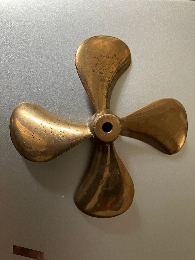 Miniatuur schieepsschroef, Ophalen