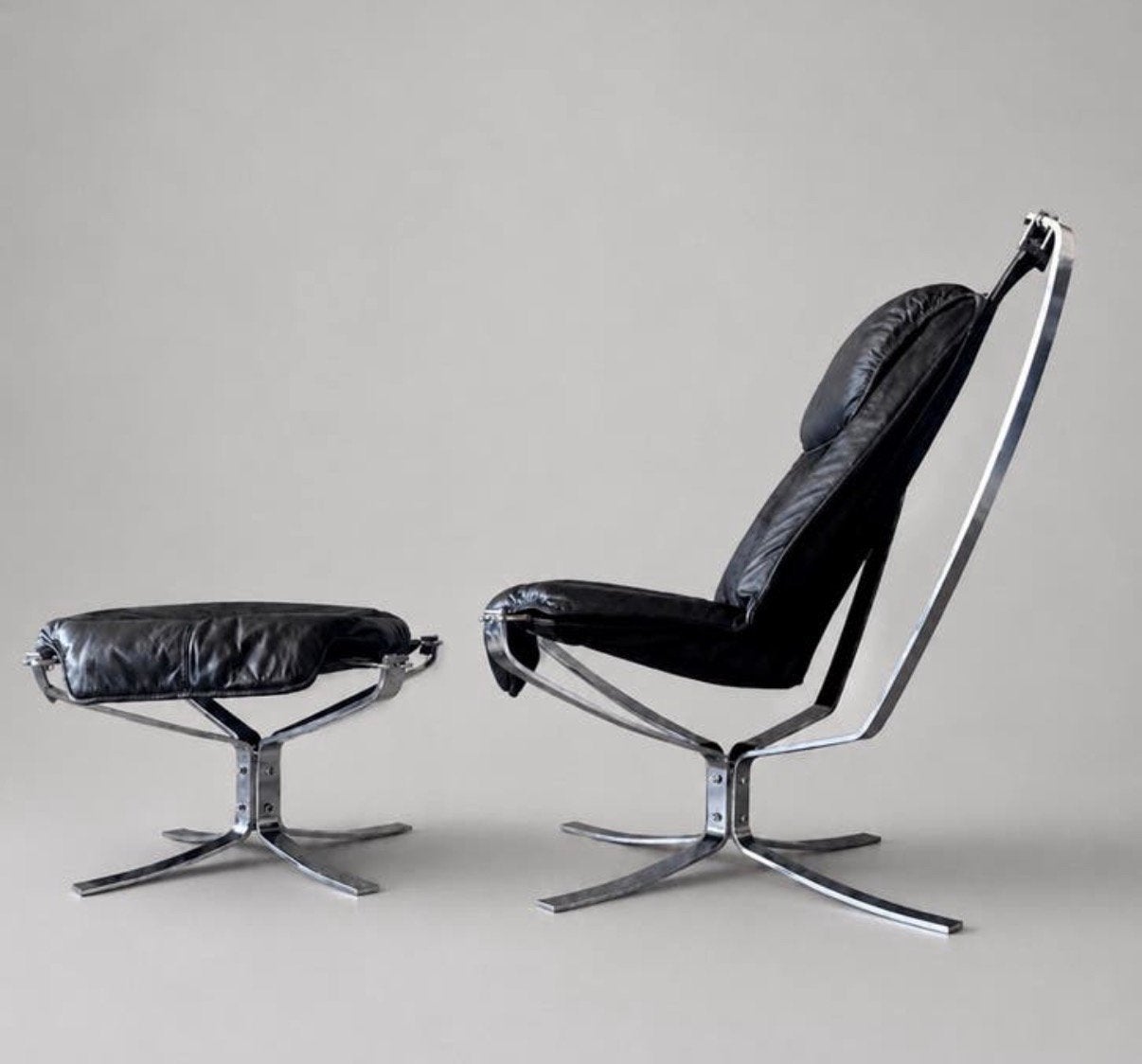 Sigurd Ressell – Falcon High Back Lounge Chair & Ottoman, Ophalen, -, -, Leer