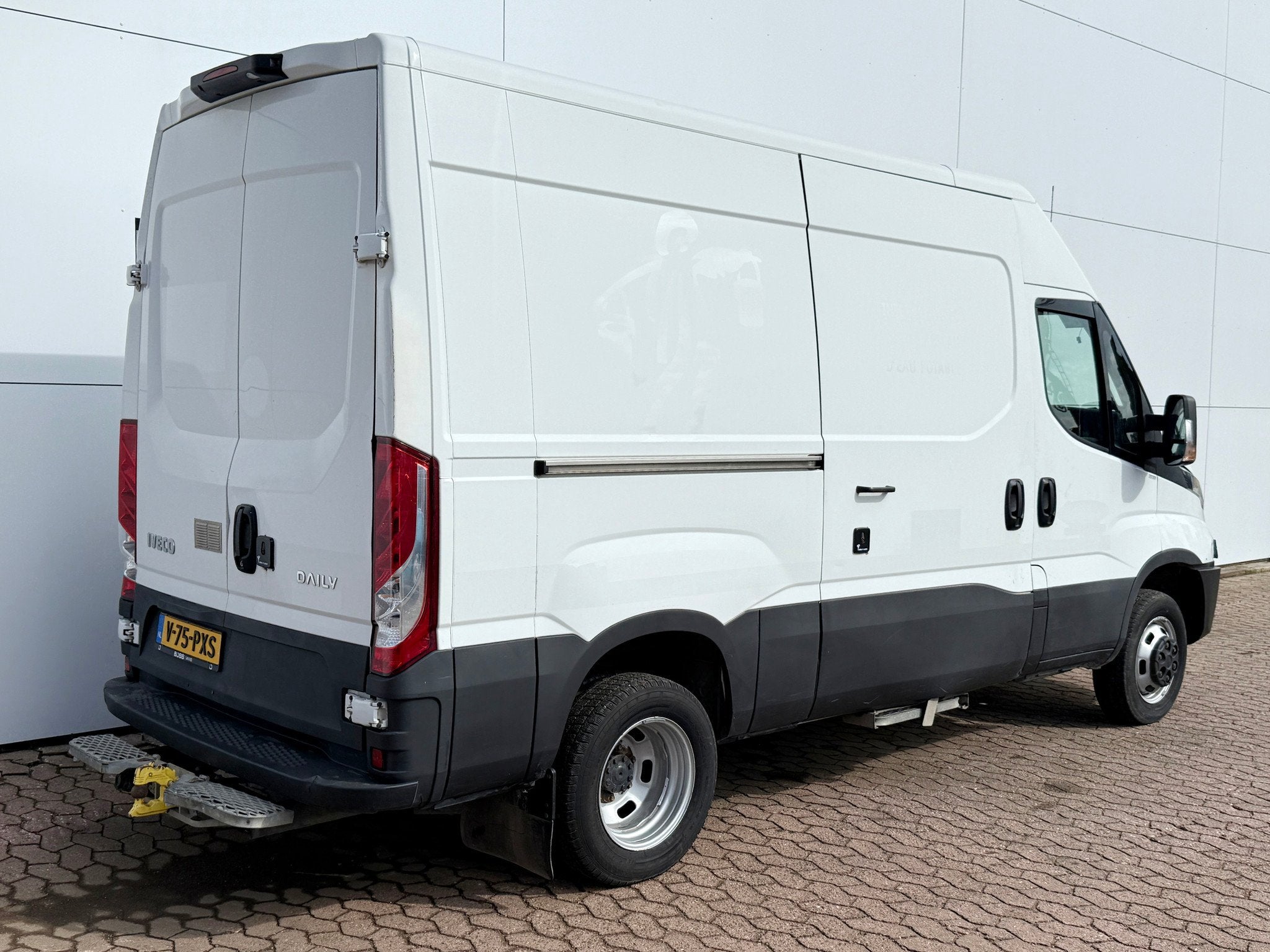 Iveco Daily 35C14 2.3 L2H2 Dubbellucht Airco Cruise control, 137 pk, Gebruikt, Euro 6, Iveco