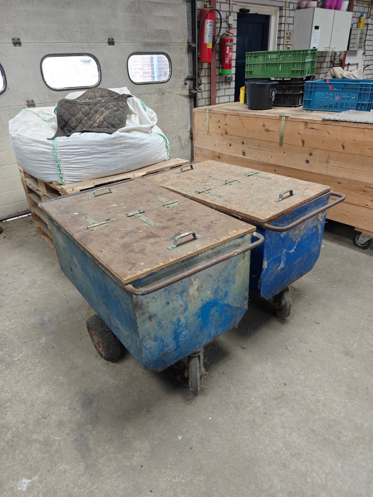 Voerkar/ voerwagen, Dieren en Toebehoren, Ophalen
