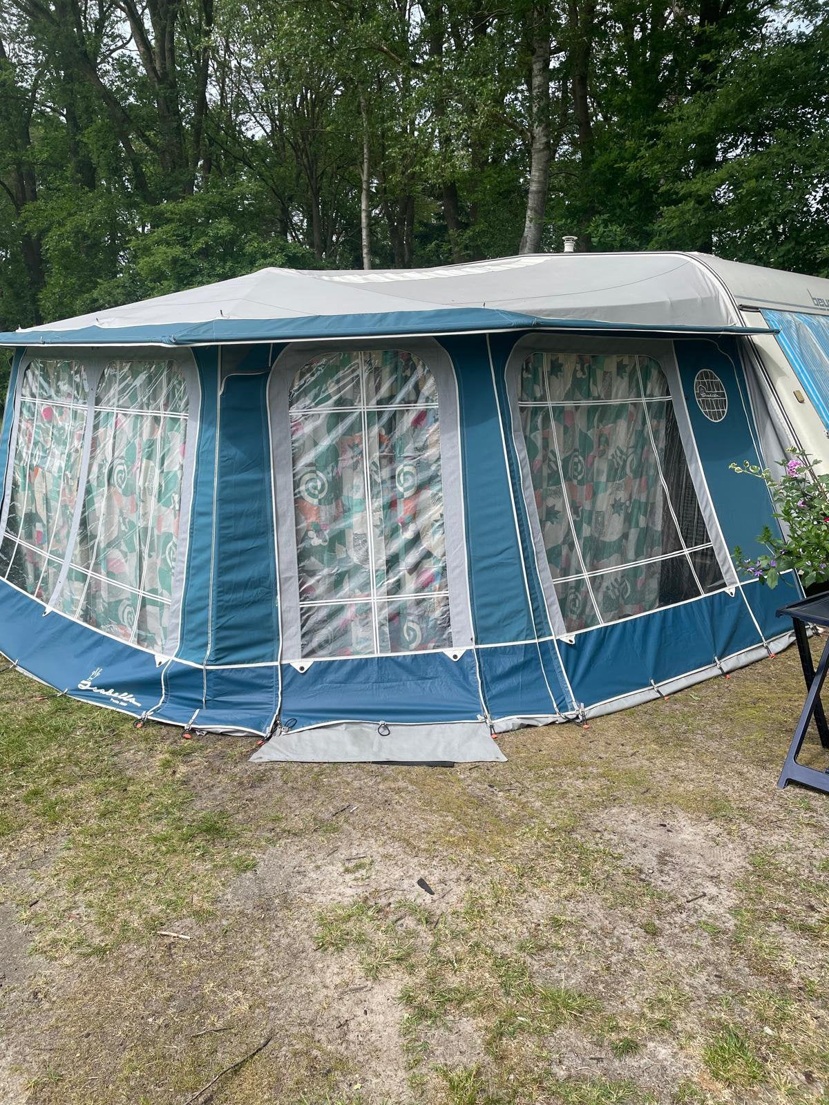 Beyerland caravan 400DD 1988 van eerste eigenaar compleet, Caravans en Kamperen, Omvormbare zithoek, Treinzit, 750 - 1000 kg, Particulier