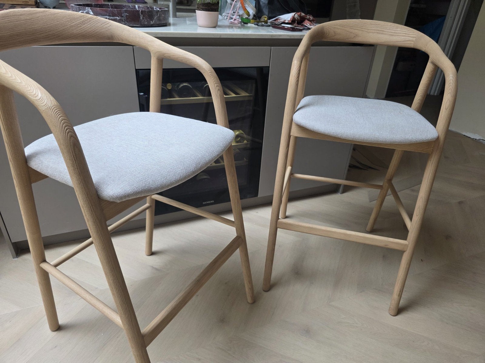 Barkruk, barstoel Eleonora, Ophalen, Met voetsteun, 60 tot 90 cm, Nieuw