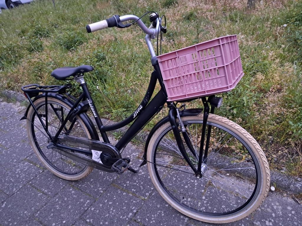 BATAVUS meidenfiets 26 inch, Batavus 26 inch, Versnellingen, Zo goed als nieuw, Trommelrem
