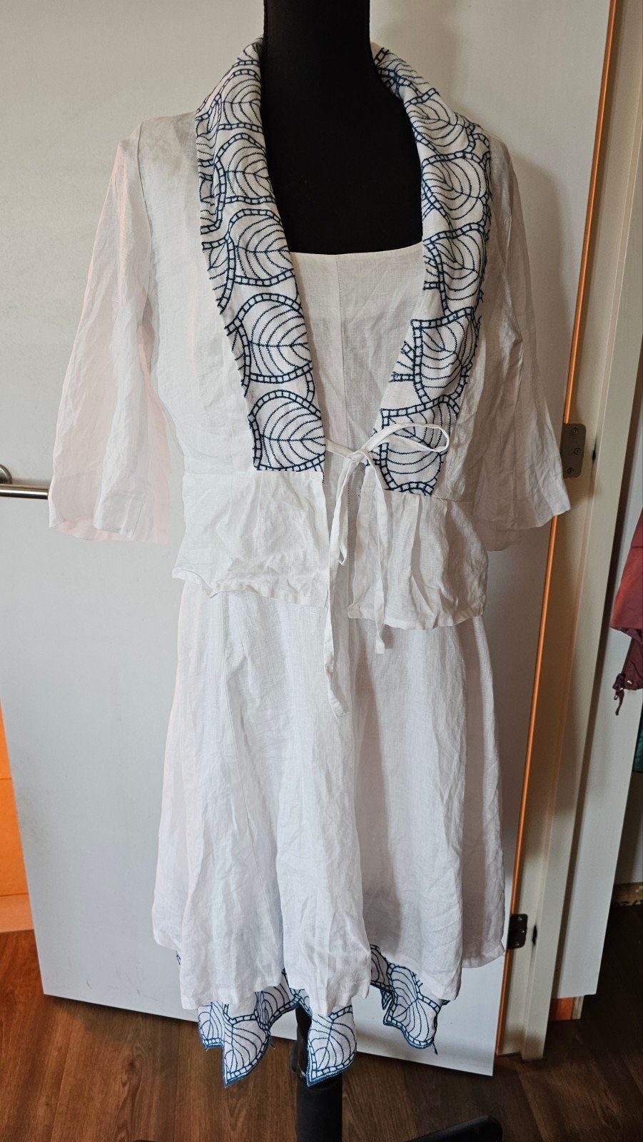 Mooie luchtige linnen jurk van Art/ Heart met jasje 42/44, Kleding | Dames, Jurken, Wit, Maat 42/44 (L), Ophalen of Verzenden