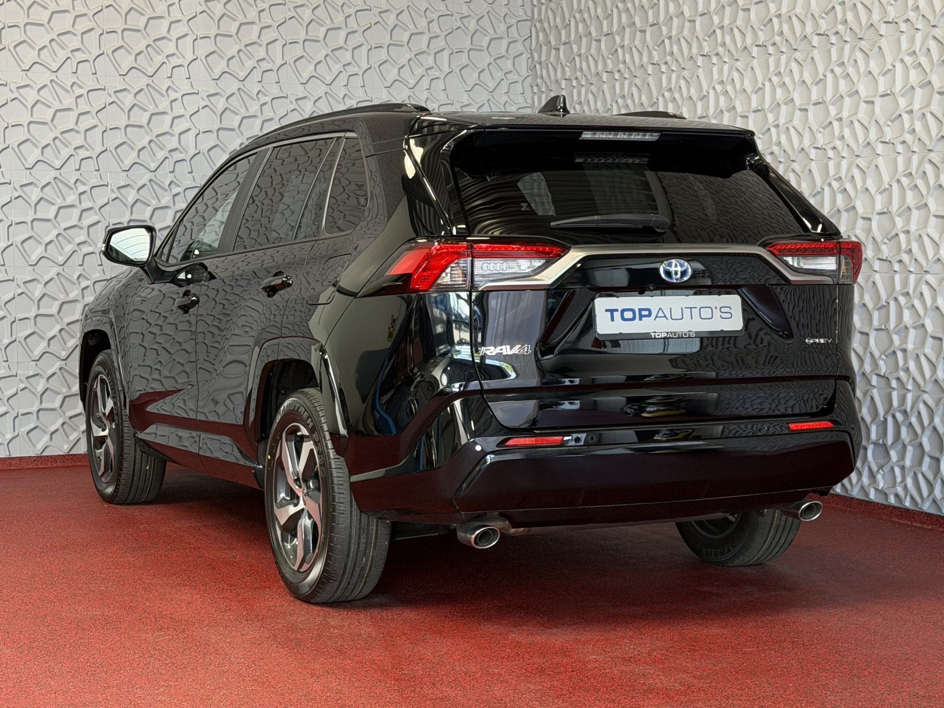 Foto 2 van Toyota RAV4 2.5 PLUG-IN HYBRID AWD 306PK 1500KG TREKGEW. HEA