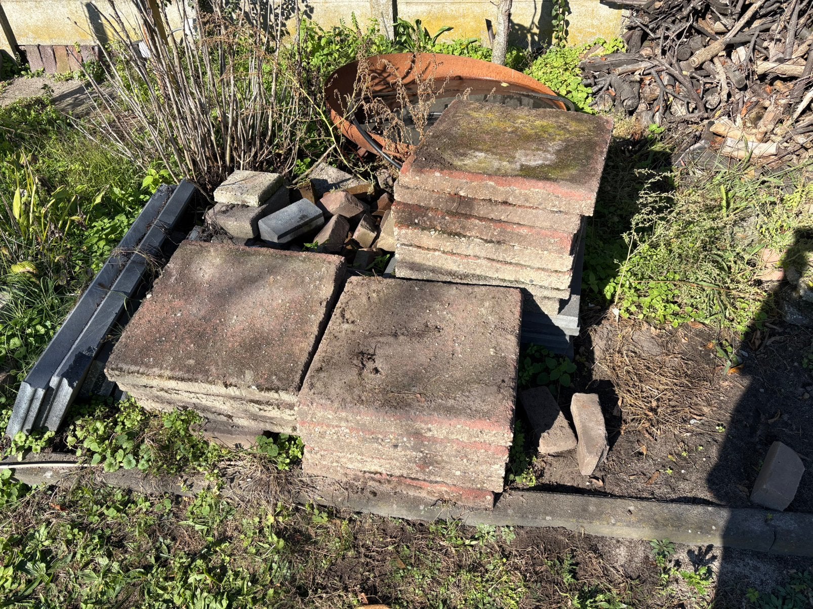 Terrastegels/betontegels 50x50x5cm, rood, 17 stuks, 4m2, Ophalen, Gebruikt, 5 tot 10 m², Beton