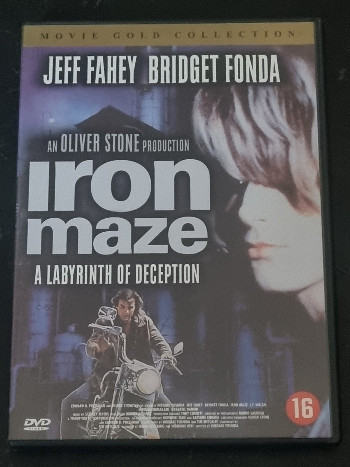 Iron Maze DVD - Oliver Stone Productie, Vanaf 16 jaar, Ophalen of Verzenden, Zo goed als nieuw, Actiethriller