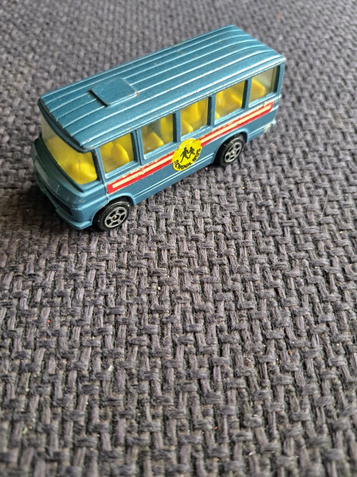 gorgi junior model mercedes benz "schoolbus", Corgi, Gebruikt, Ophalen of Verzenden, N.b
