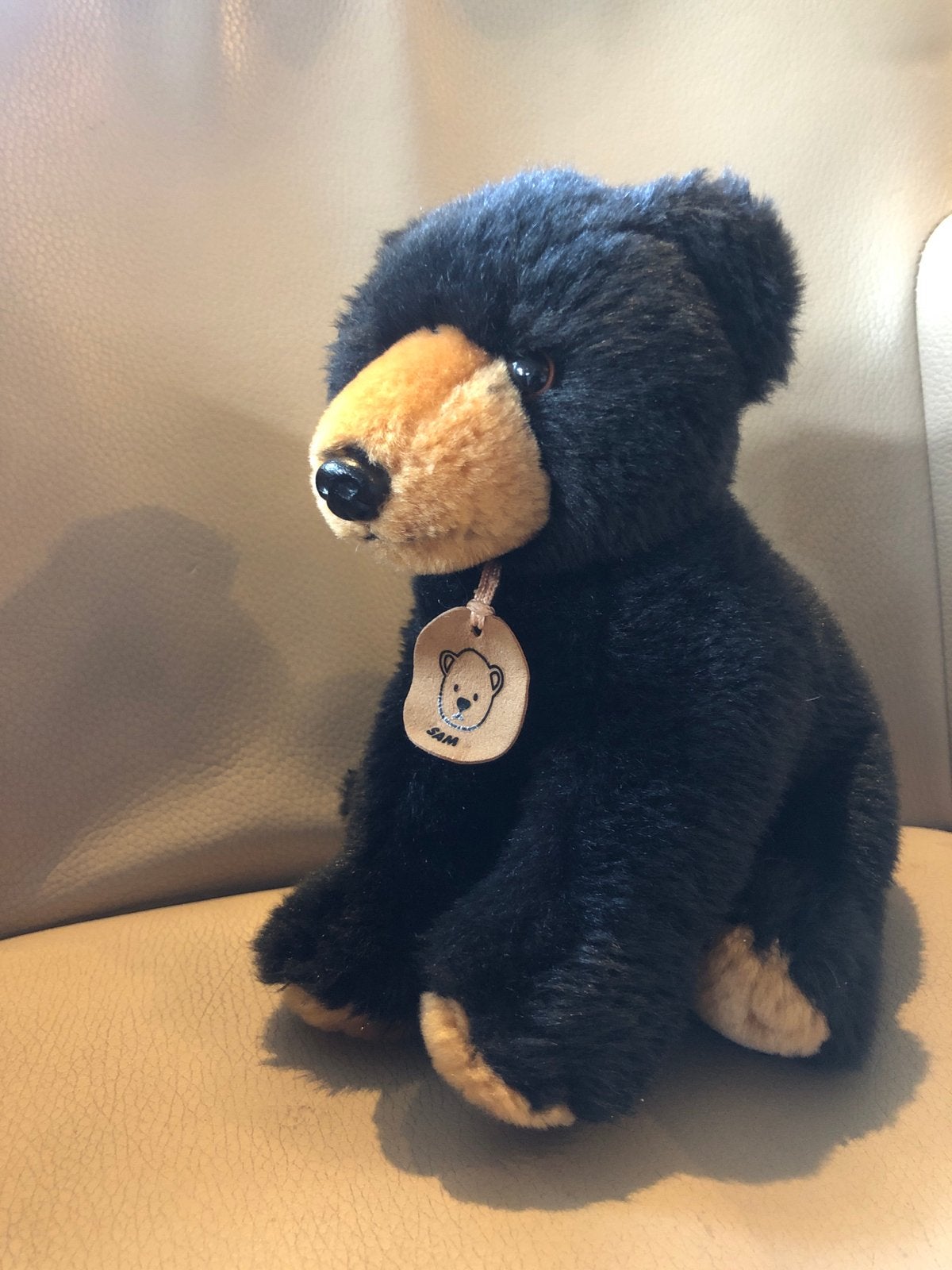 Zwarte teddybeer 'Sam' met label - Zo goed als nieuw, Beer, Zwart, Ophalen of Verzenden, Middelgroot (20 tot 80 cm)