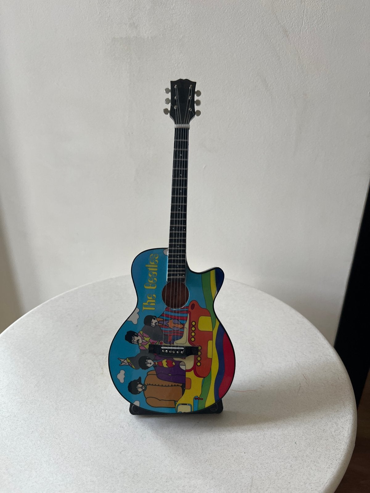 Miniatuur gitaar The Beatles - Decoratief item, Ophalen, Zo goed als nieuw