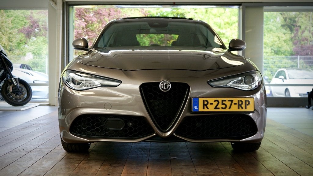 Alfa Romeo Giulia 2.0 T AWD Veloce | Breedset | Carbon | Pan, Automaat, 745 kg, 15 km/l, Euro 6