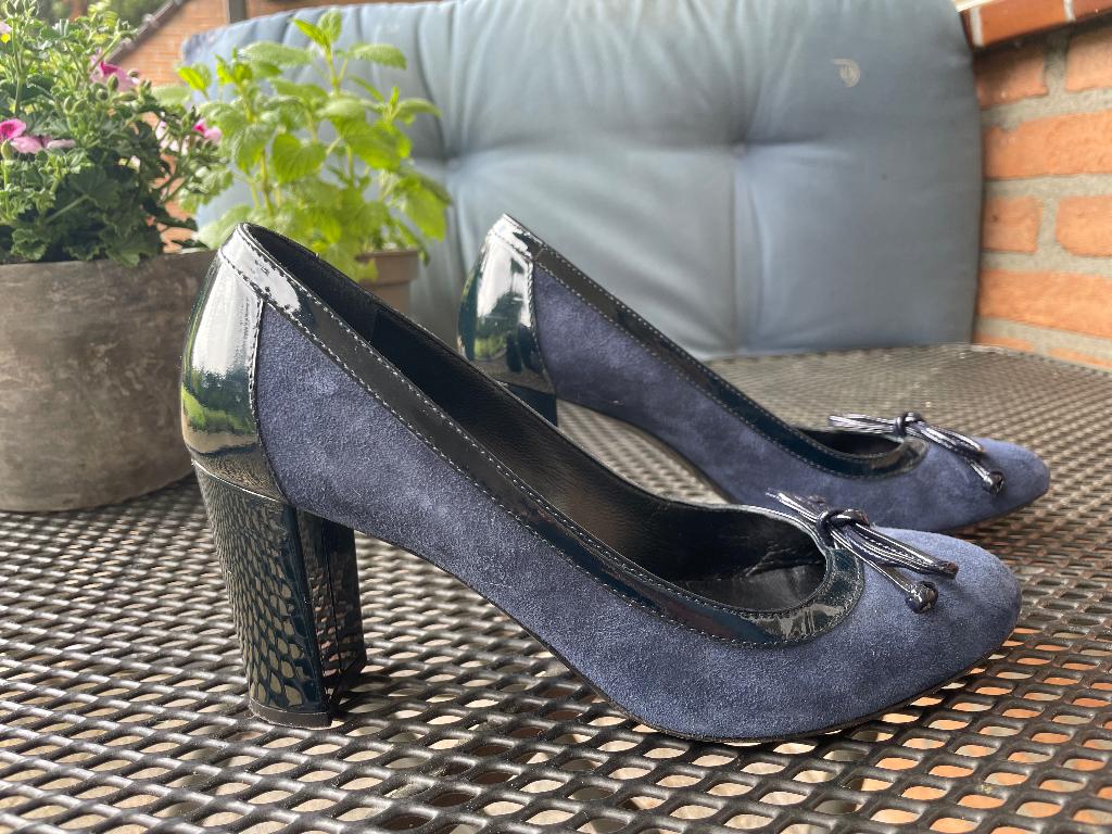Dames schoenen, Kleding | Dames, Blauw, Ophalen of Verzenden, Schoenen met hoge hakken, Onbekend
