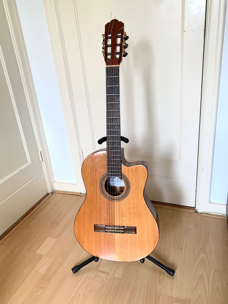 Akoestische Angel Lopez  spaanse gitaar met pick-up., Ophalen, Zo goed als nieuw, Klassieke of Spaanse gitaar, Met koffer