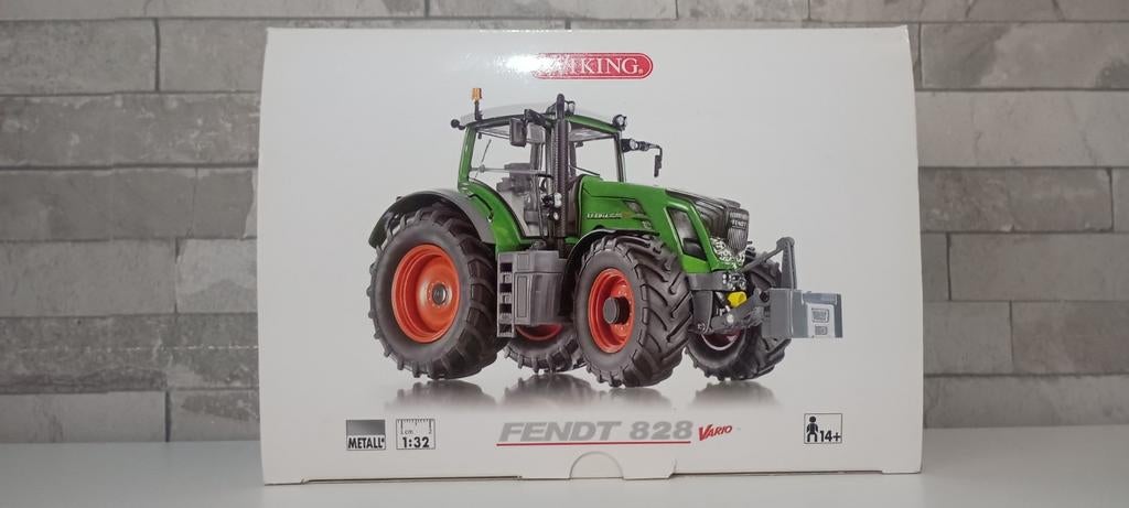 Fendt 828 Wiking 1:32, Ophalen of Verzenden, Zo goed als nieuw, Tractor of Landbouw, Overige merken