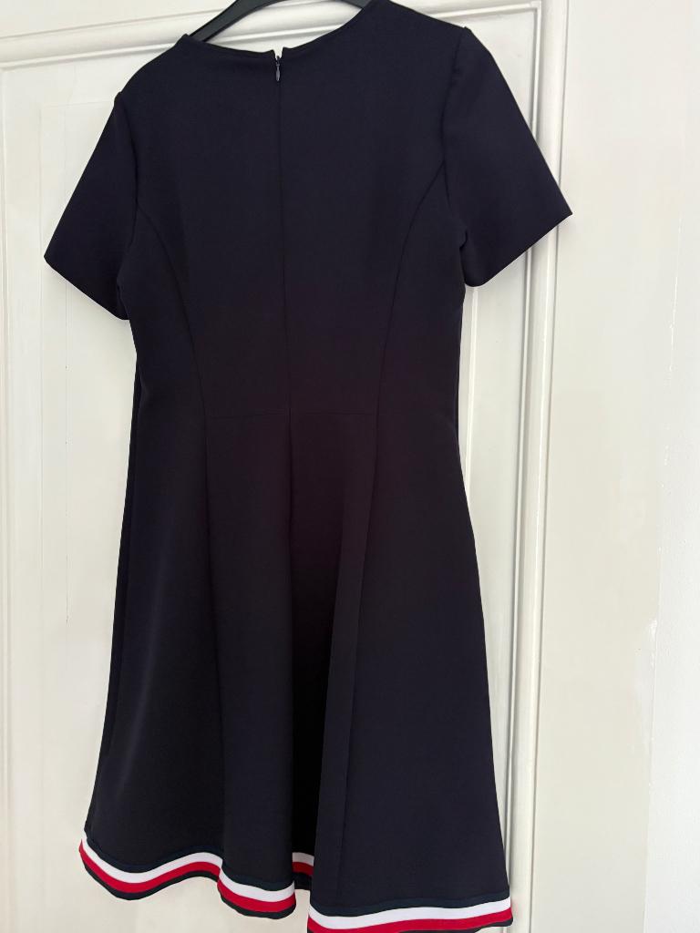 Mooie Tommy Hilfiger jurk mt M 38 nieuw met kaartje, Maat 38/40 (M), Blauw, Nieuw, Ophalen of Verzenden
