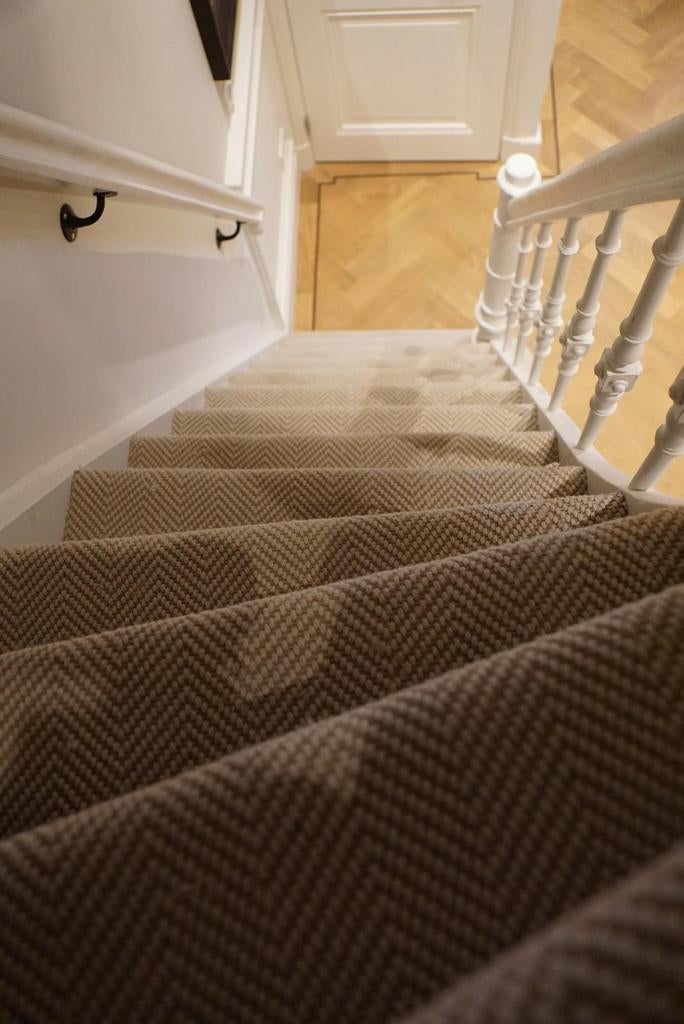 Trapbekleding 100% wol - Vakkundig gelegd (45 jaar ervaring), Ophalen of Verzenden