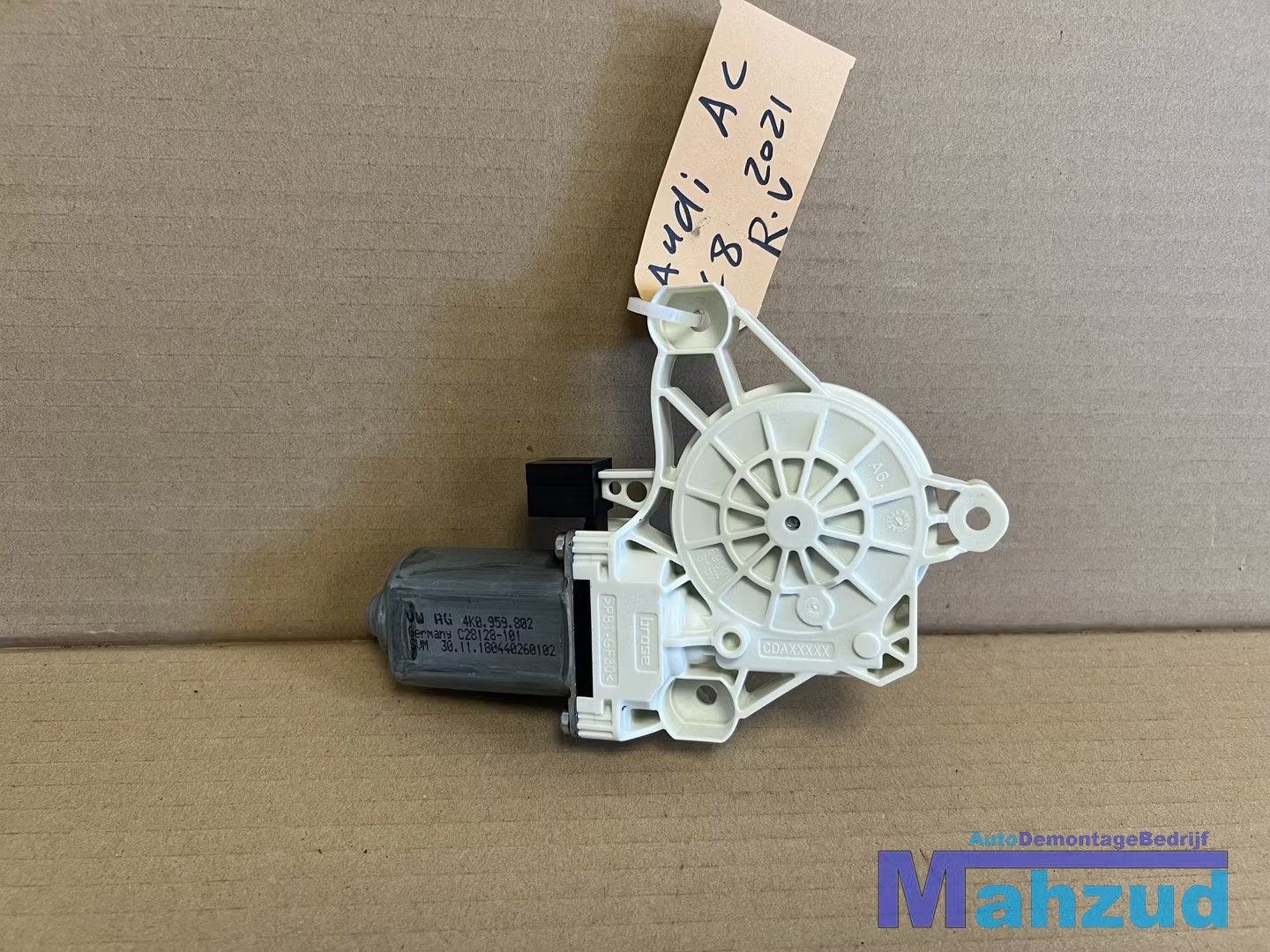 AUDI A6 C8 Rechts voor raammotor 2018+ 4K0959802, Gebruikt, AUDI AG, Auto-Union-Strasse 1
85045  Ingolstadt, DE, Kundenbetreuung@audi.de