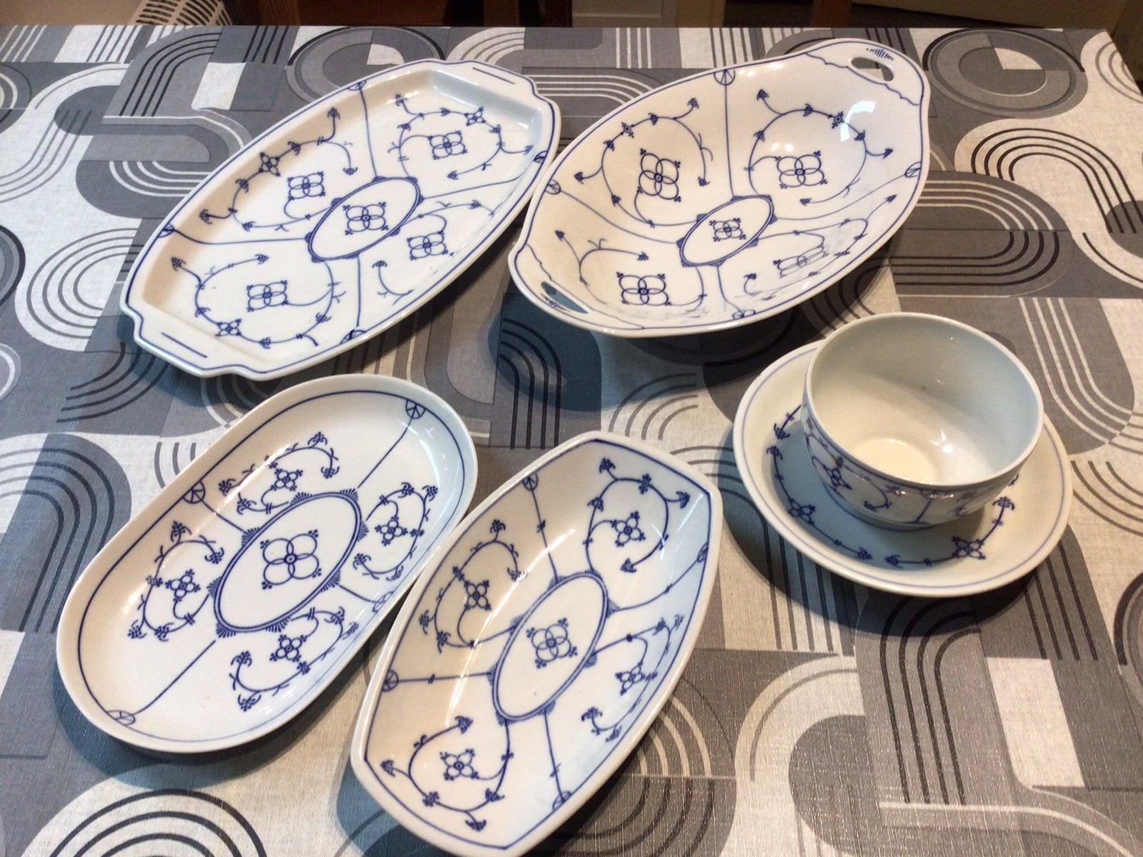 Van alles wat Saks blauw, Ophalen