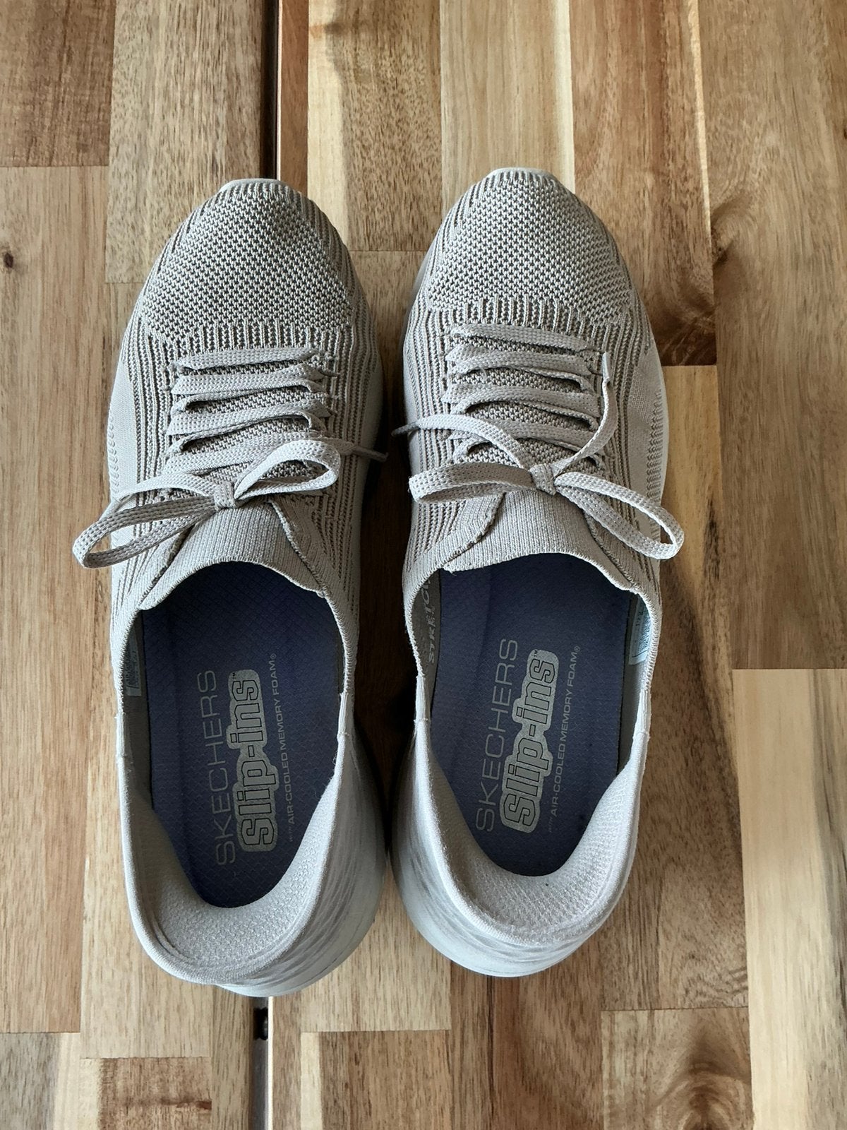 Skechers Slip-ins maat 40 taupekleur, Ophalen of Verzenden, Zo goed als nieuw, Beige, Sneakers of Gympen