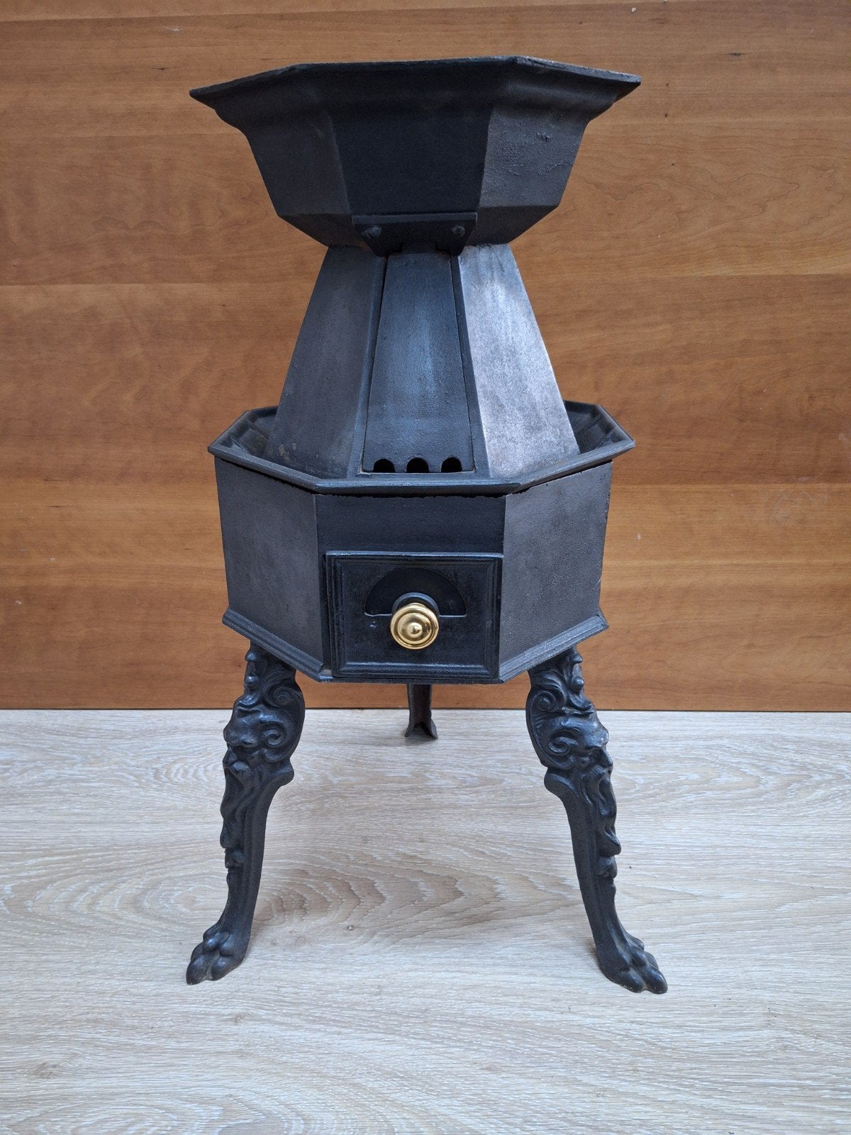 Antieke gietijzeren strijkijzerkachel - Decoratief, Ophalen