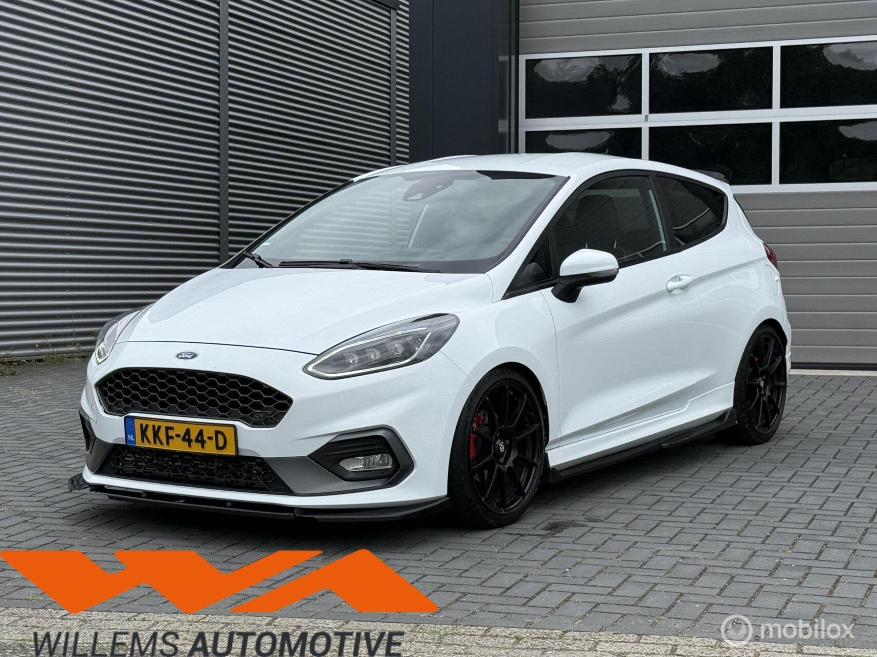 Ford Fiesta 1.5 EcoBoost ST-3 200 PK|Maxton|Milltek|Sparco, Voorwielaandrijving, 1498 cc, Euro 6, Wit