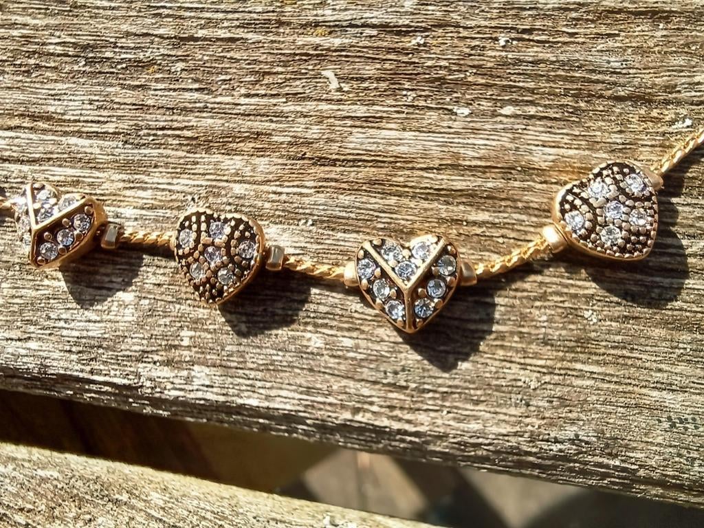 Pilgrim ketting met hartjes en steentjes, Ophalen of Verzenden, Goud, Overige materialen