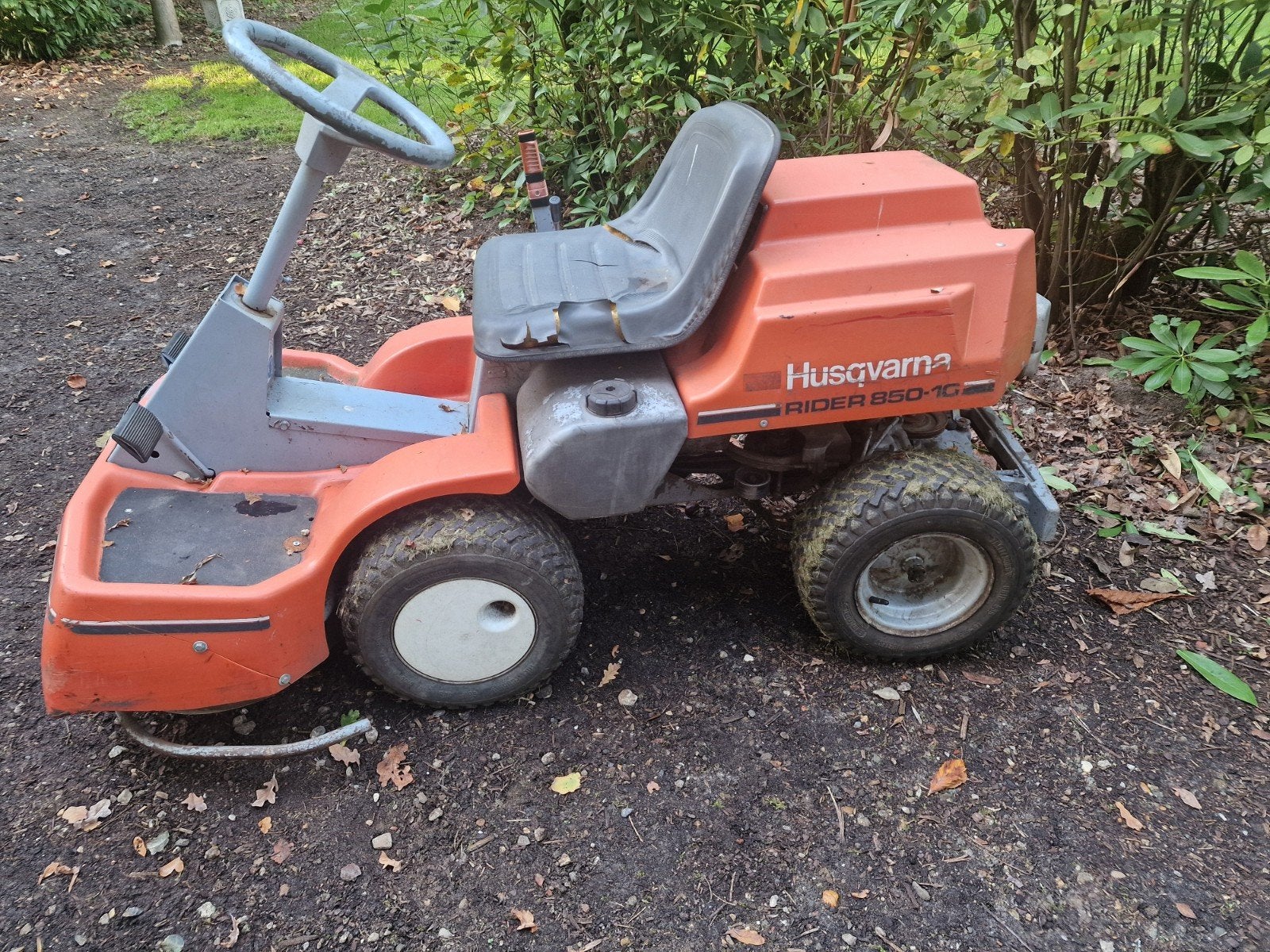 Husqvarna Rider 850-10 Zitmaaier met RVS Maaidek, Ophalen, Gebruikt