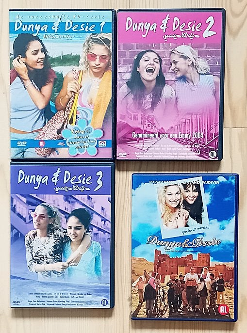 DUNYA & DESIE COMPLEET (Alle afleveringen + bioscoopfilm), Cd's en Dvd's, Alle leeftijden, Ophalen of Verzenden, Zo goed als nieuw