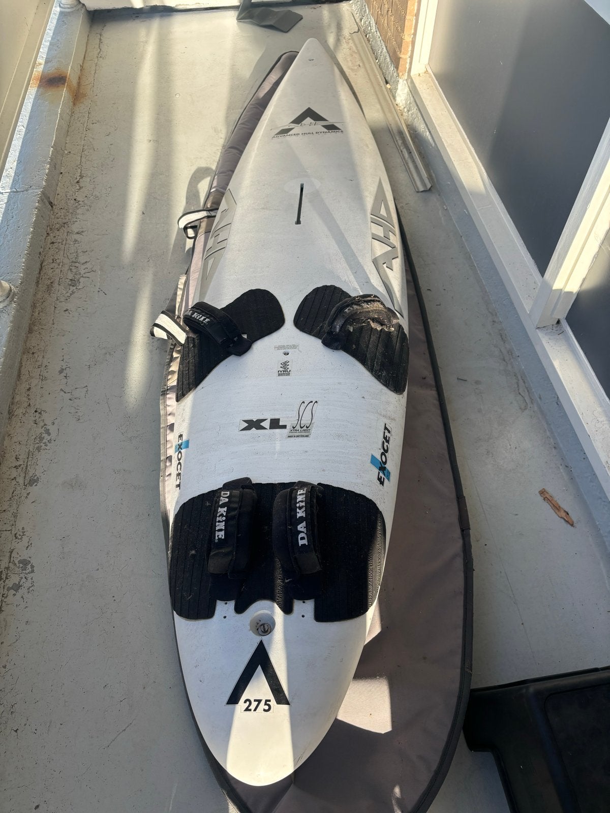Gratis!! Exocet Windsurfplank + 5.7mzeil - AHD Rocket 275 XL, Ophalen, 250 tot 300 cm, Gebruikt, Met vin(nen)