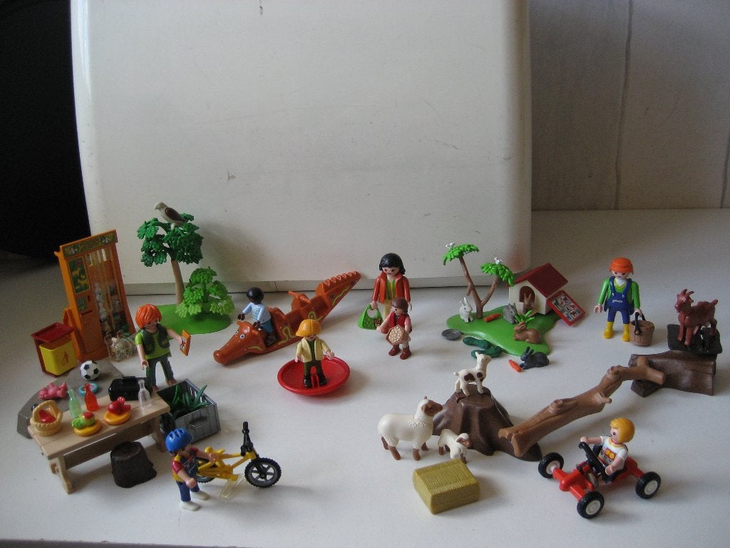playmobil spelen en picknicken op de kinderboerderij, Ophalen of Verzenden, Zo goed als nieuw