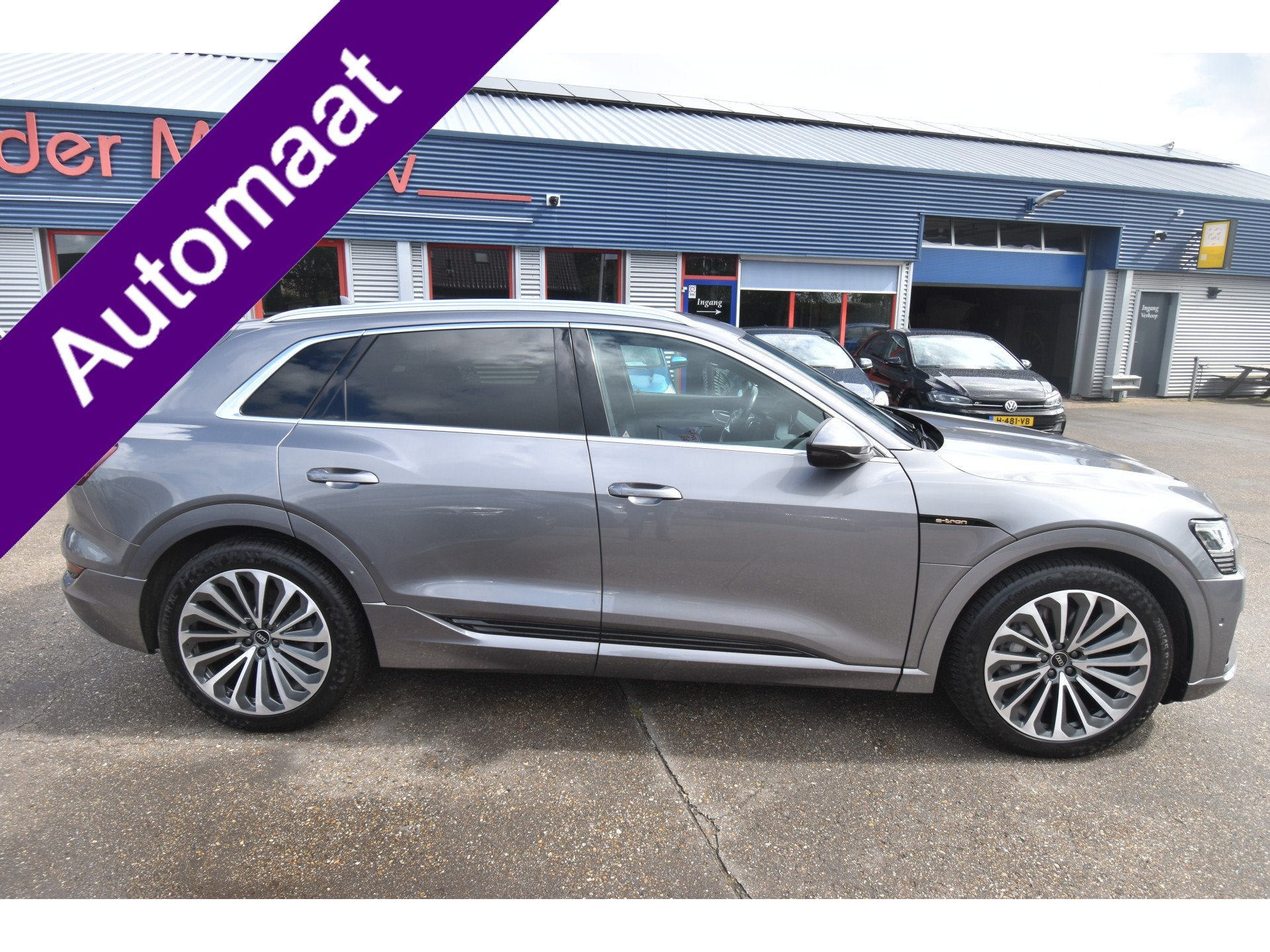 Audi e-tron 55 quattro Advanced edition 95 kWh , SOH 90.45 %, Auto's, Automaat, 131 €/maand, Stof, Zwart
