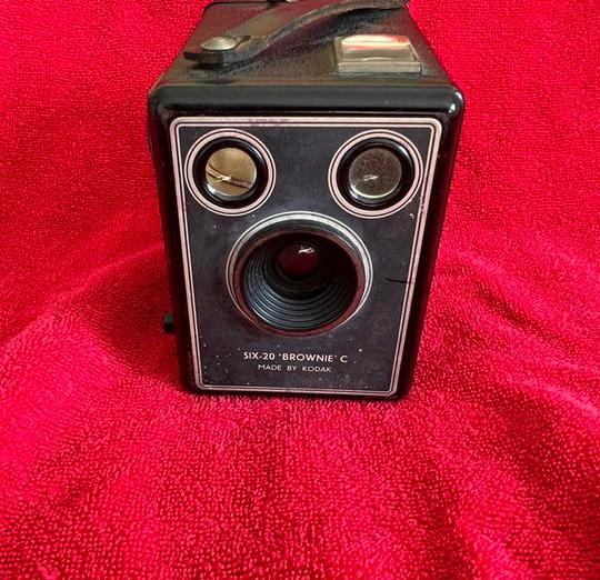 SIX-20 “BROWNIE” C analoog Kodak camera, Ophalen of Verzenden, Gebruikt, Compact, Kodak