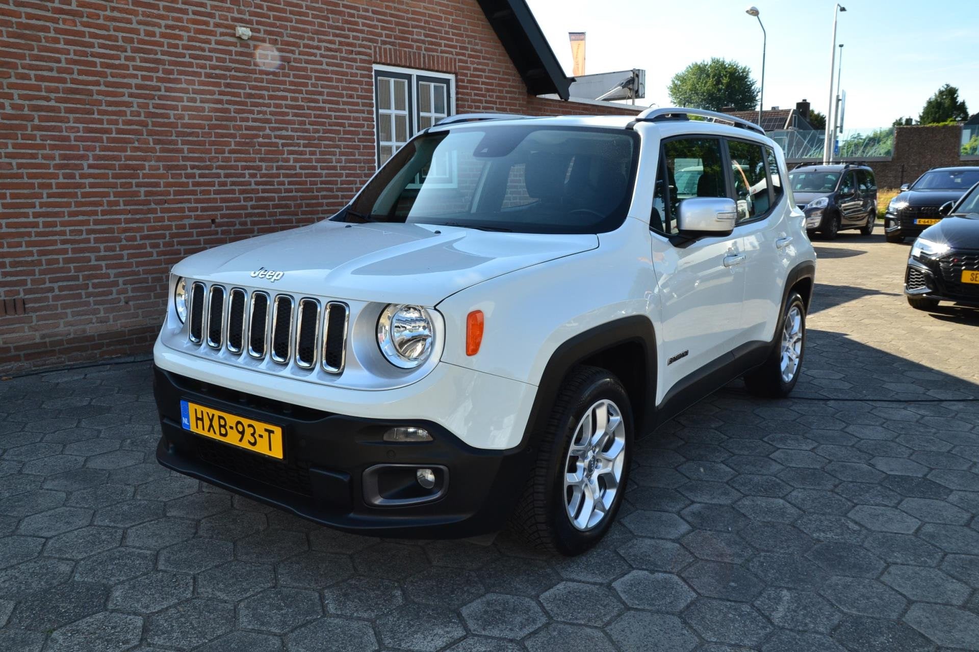 Jeep RENEGADE 1.4 MultiAir Limited - 1E EIGENAAR - MODEL 201, Auto's, Dealer onderhouden, Gebruikt, 4 cilinders, 400 kg
