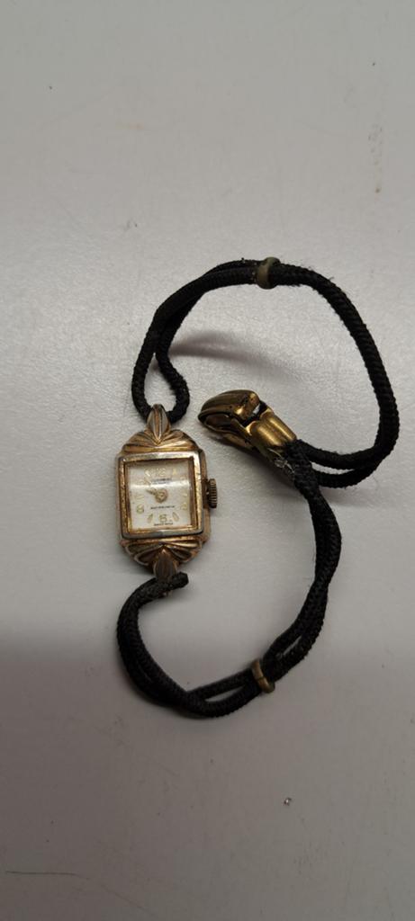 Surprise 15 Rubis Antimagnetic Dames Horloge Swiss Made, Ophalen of Verzenden