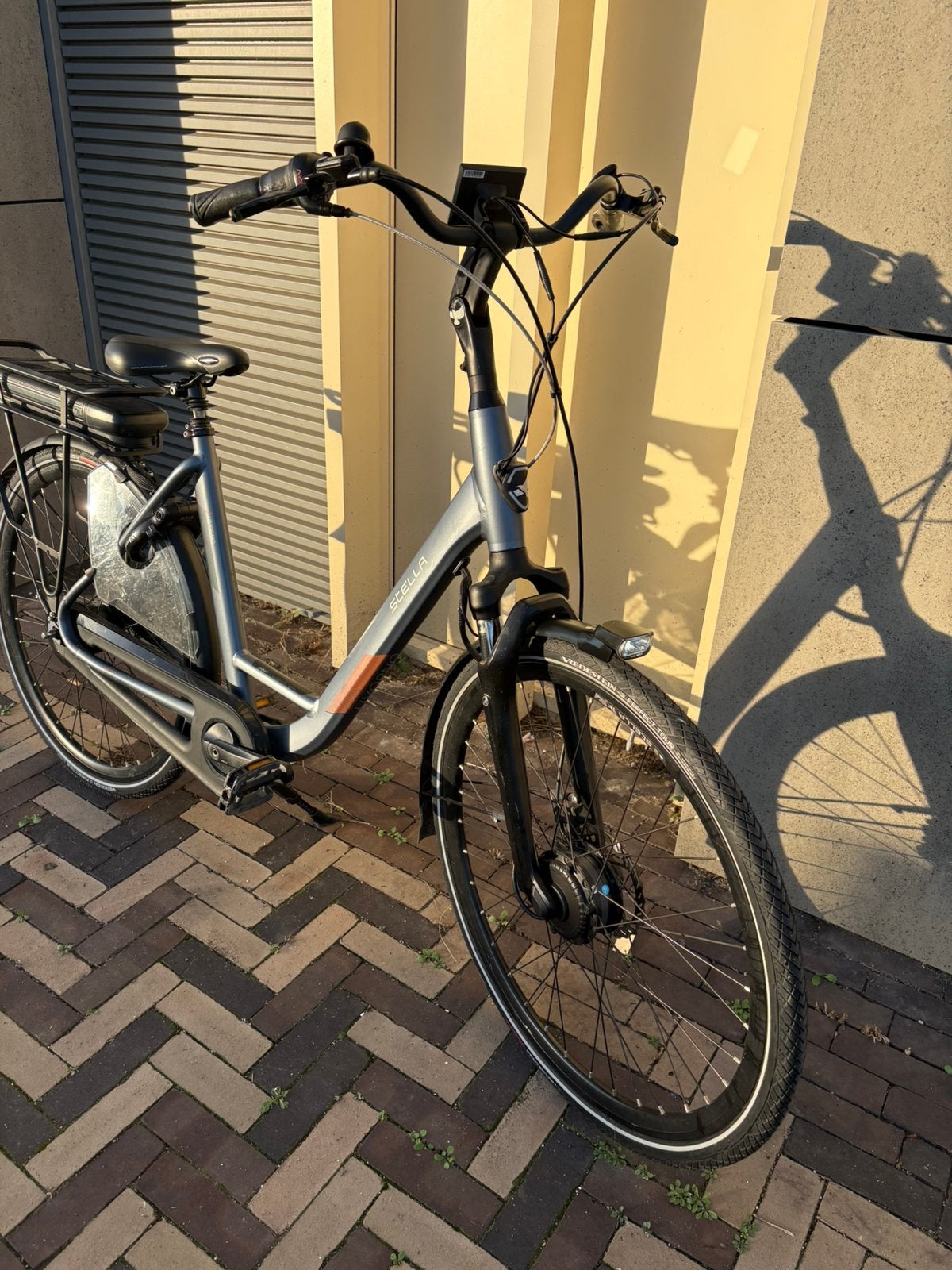Stella Livorno - Nette staat - elektrische fiets ebike, Fietsen en Brommers, Zo goed als nieuw, 51 tot 55 cm, 50 km per accu of meer