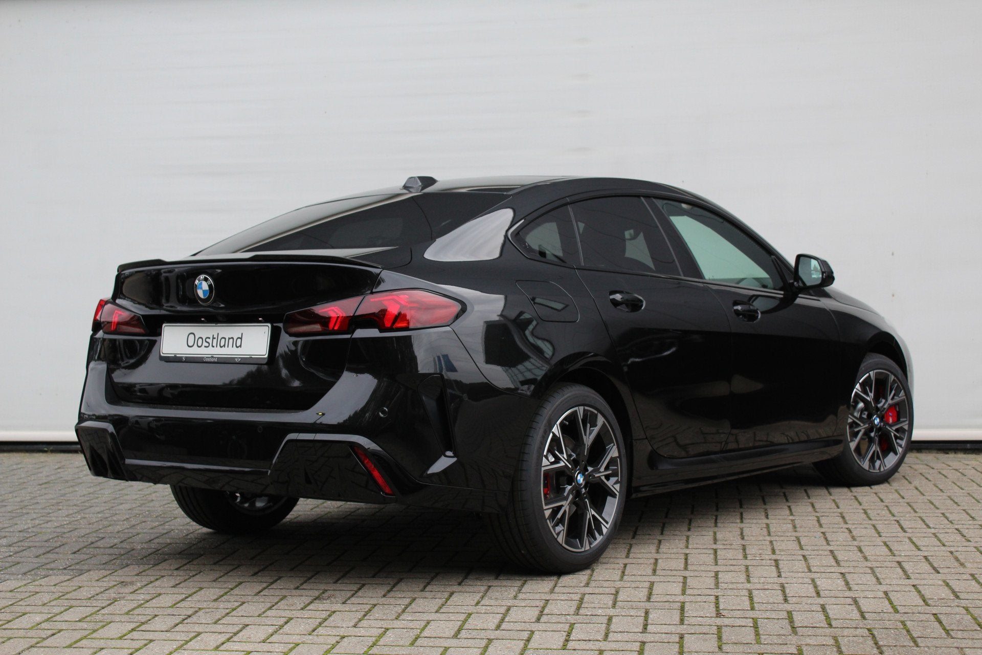 BMW 2 Serie Gran Coupé 220 M Sport Automaat / Panoramadak /, Auto's, Dealer onderhouden, Zwart, 156 pk, Zwart