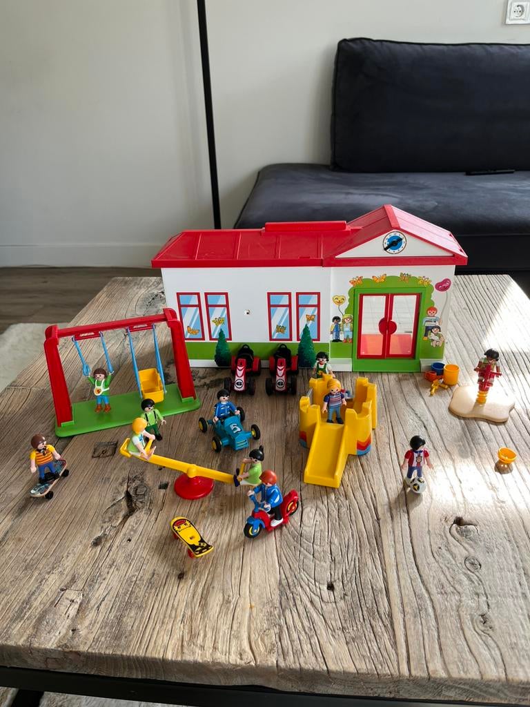 Playmobil school en speeltuin, Ophalen, Zo goed als nieuw