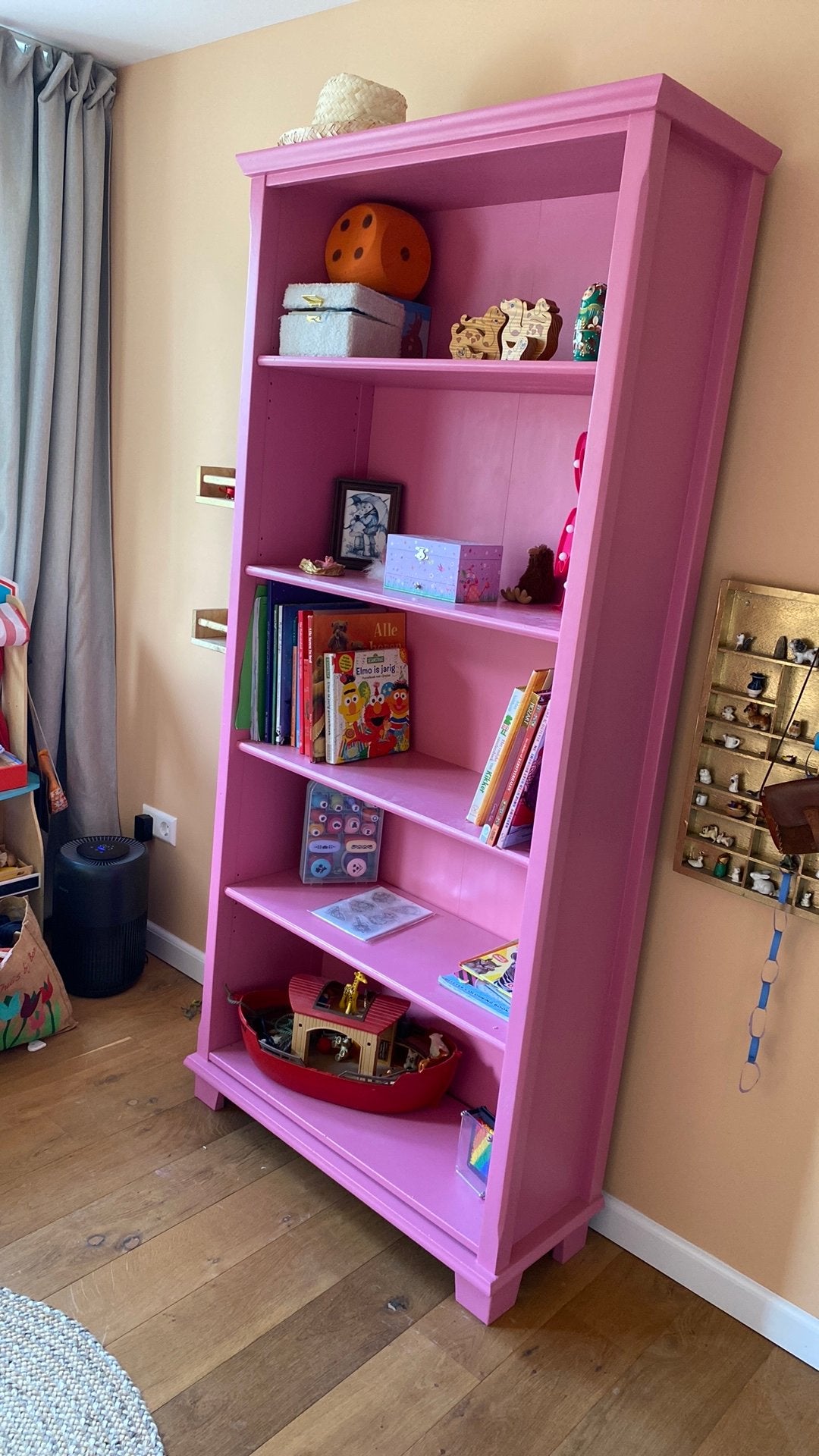 Boekenkast/ speelgoedkast kinderkamer te koop!, Kinderen en Baby's, Ophalen, Gebruikt, Kast, 105 cm of meer