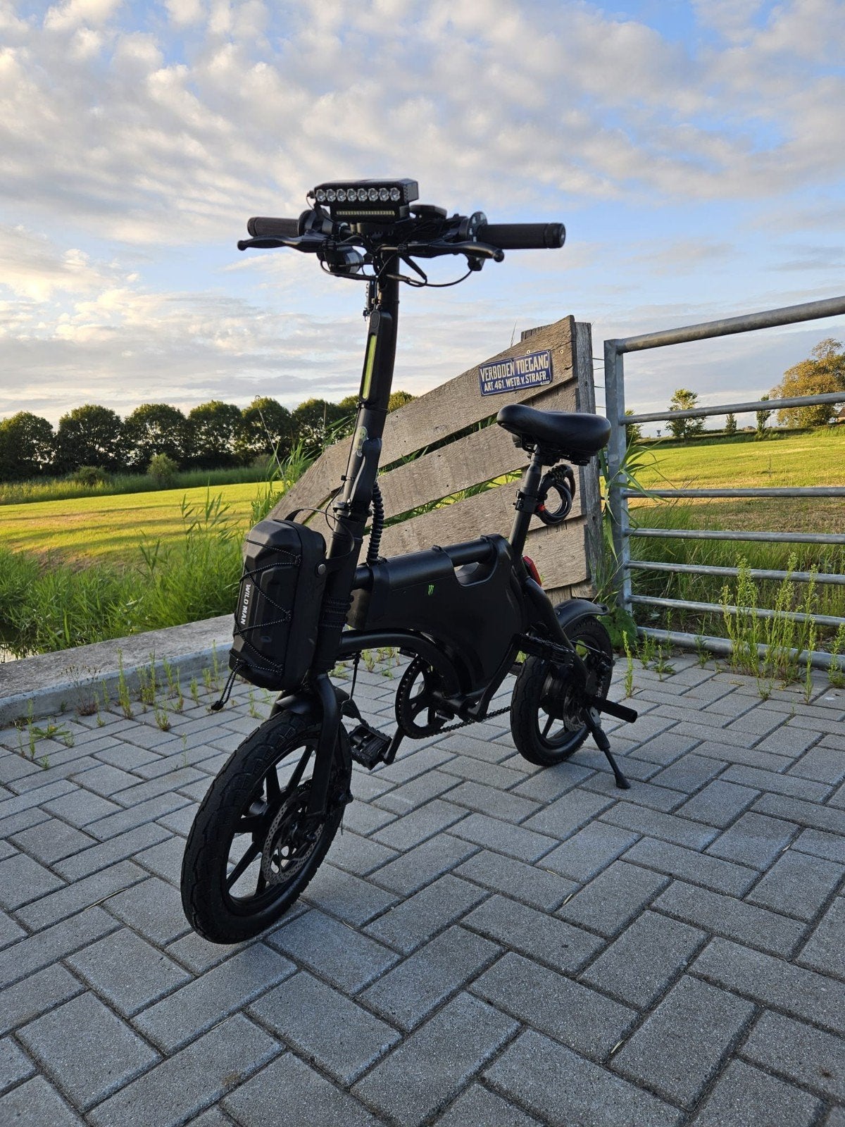 Nette custom windgoo b5, Zo goed als nieuw, Minder dan 47 cm, 30 tot 50 km per accu, Ophalen