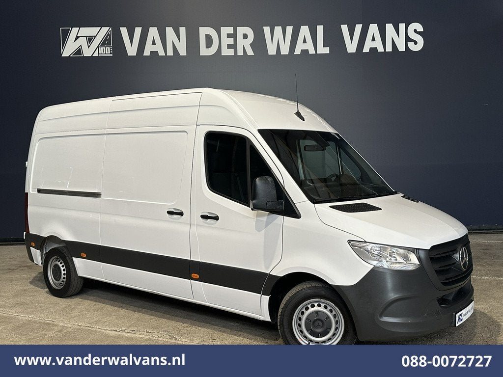 Mercedes-Benz Sprinter 211 CDI L2H2 Euro6 Airco | Camera | T, Auto's, Bestelauto's, Voorwielaandrijving, Stof, Gebruikt, 4 cilinders
