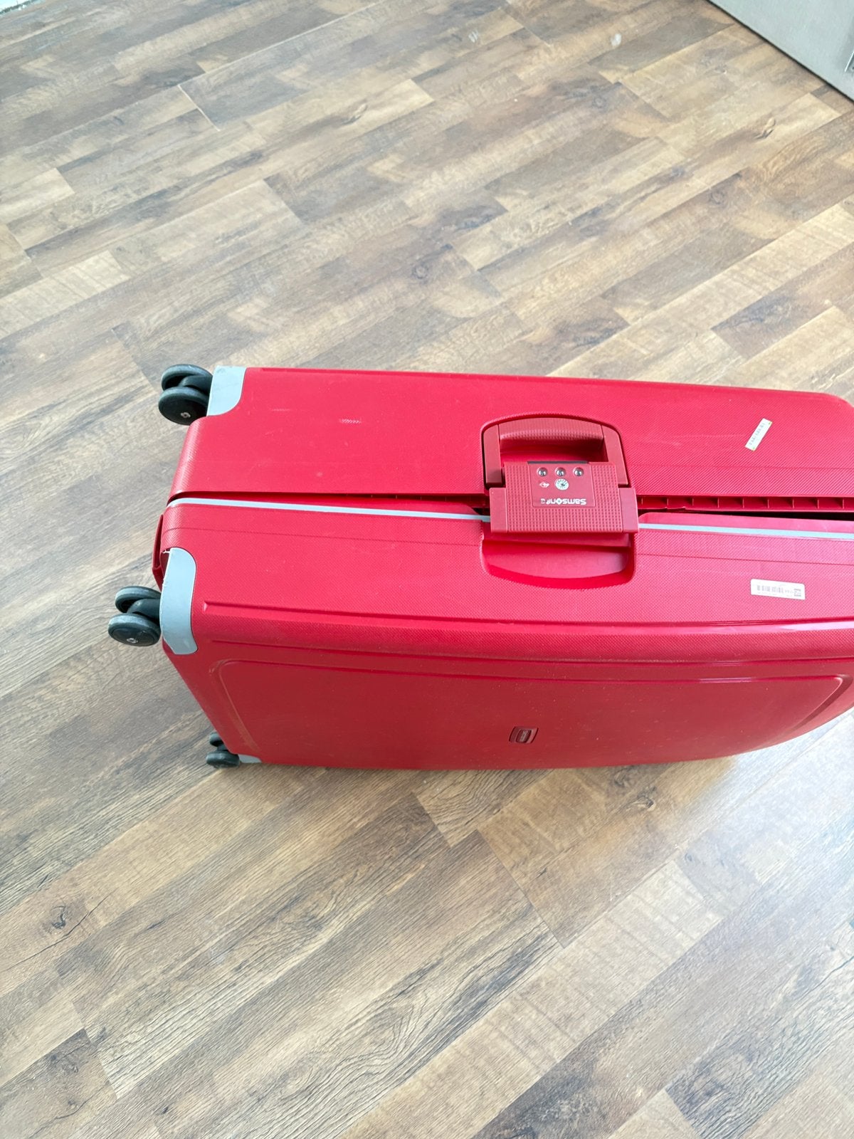 Te koop een samsonite koffer, Sieraden, Tassen en Uiterlijk, Koffers, Wieltjes, Hard kunststof, 45 tot 55 cm, Ophalen of Verzenden