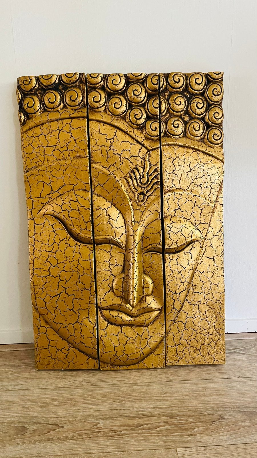 Massief houten Boeddha wandpaneel 3-delig goud handgesneden, Huis en Inrichting, Ophalen, Oosters, Hout, Wandbord of Wandpaneel